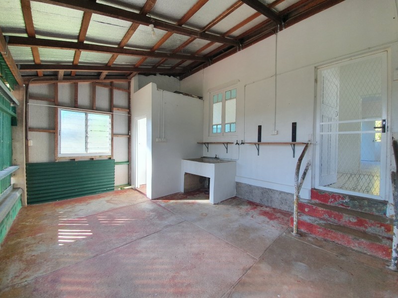 16 Brosnan Street, Tully QLD 4854