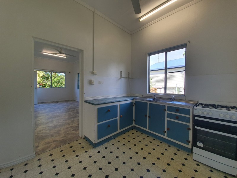 16 Brosnan Street, Tully QLD 4854