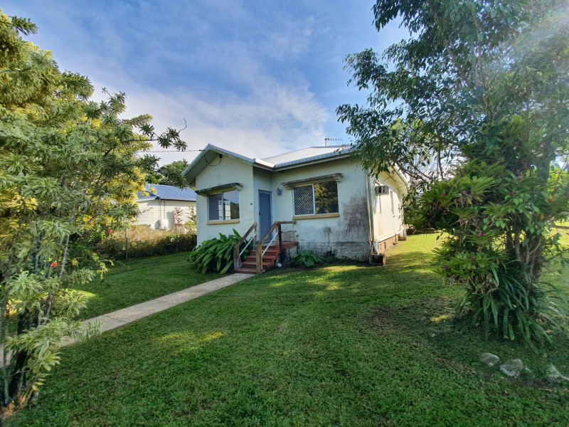 16 Brosnan Street, Tully QLD 4854