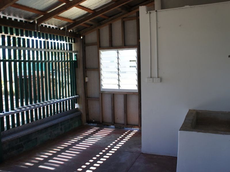 16 Brosnan Street, Tully QLD 4854