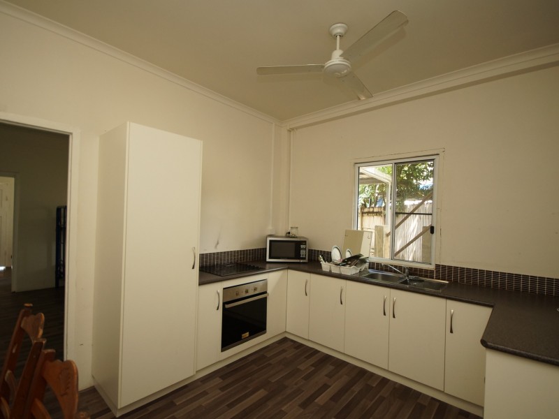 1/26 Curtis Street, Tully QLD 4854