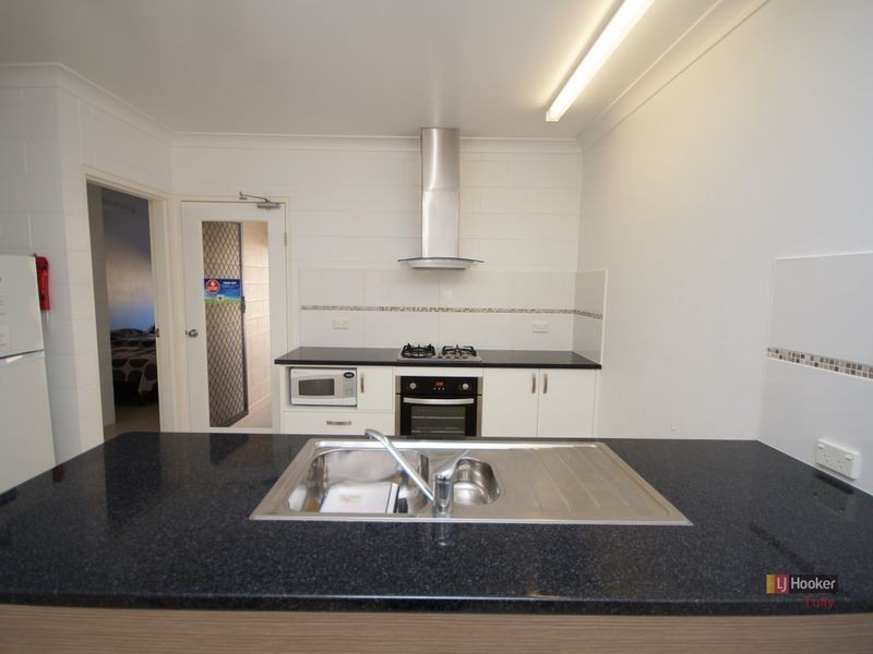 1 Black, Tully QLD 4854