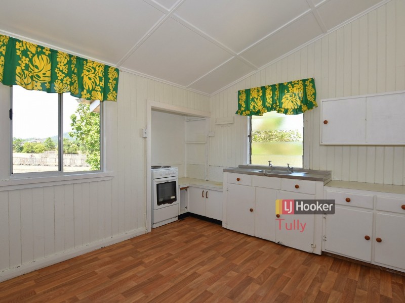 76 Bryant Street, Tully QLD 4854