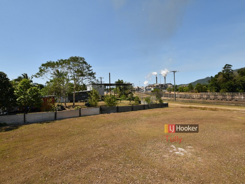 76 Bryant Street, Tully QLD 4854