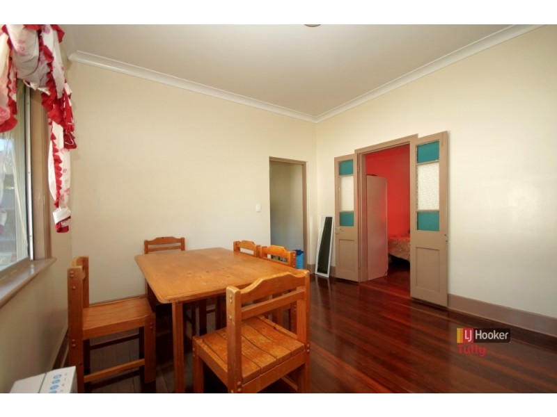 11 Thurles Street, Tully QLD 4854