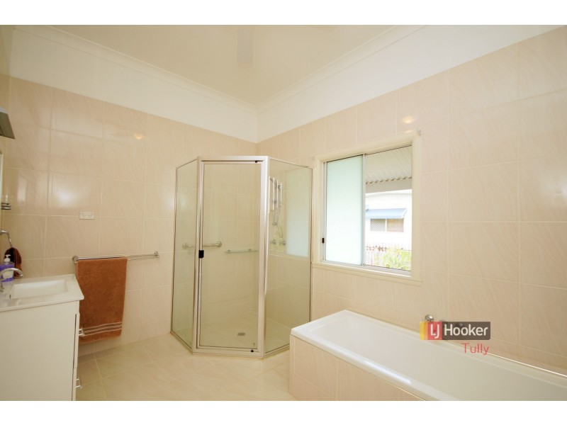 33 Wilson Street, El Arish QLD 4855