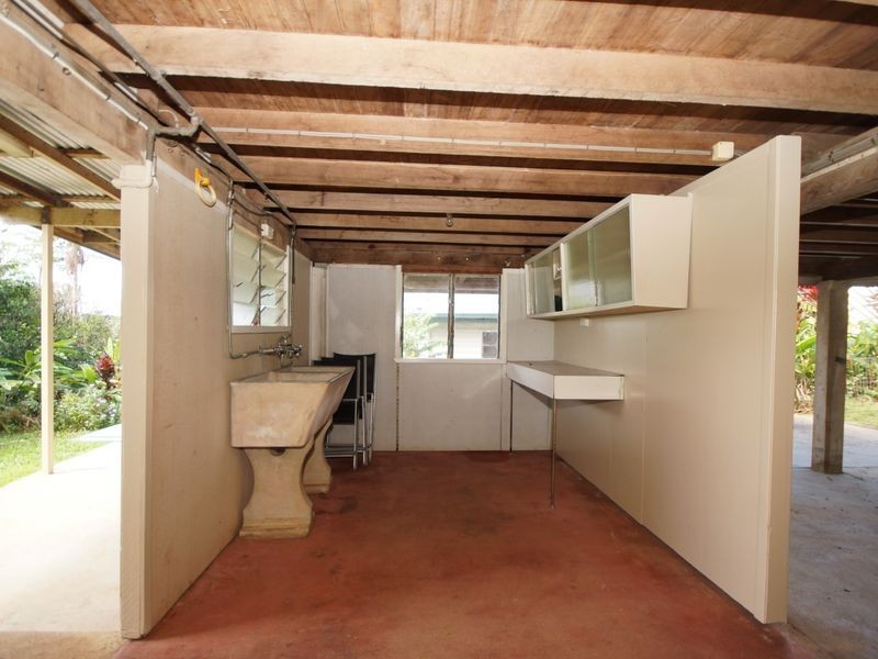 4 Briggs Street, Tully QLD 4854