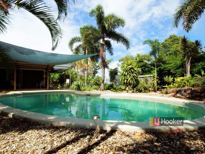 18 Vipiana Drive, Tully Heads QLD 4854