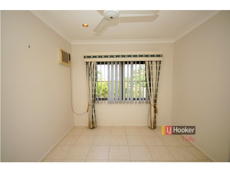 18 Vipiana Drive, Tully Heads QLD 4854