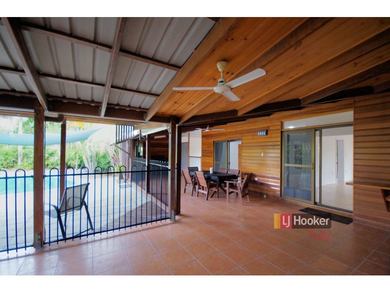 18 Vipiana Drive, Tully Heads QLD 4854