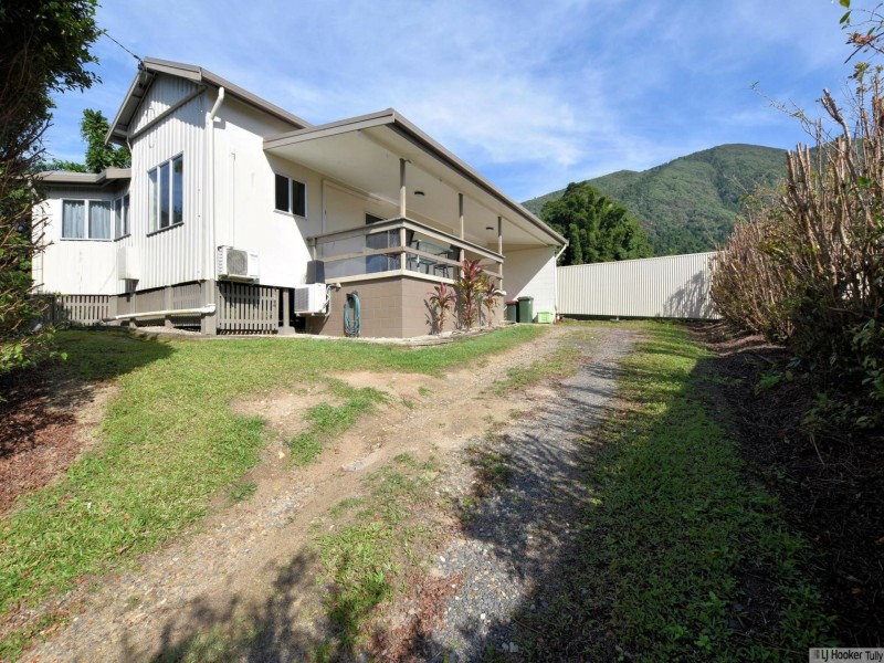 37 Bryant Street, Tully QLD 4854