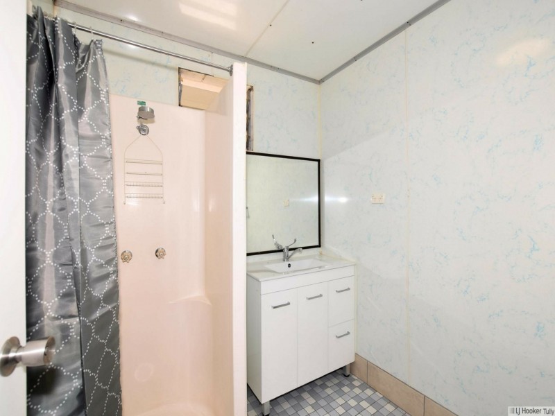 37 Bryant Street, Tully QLD 4854