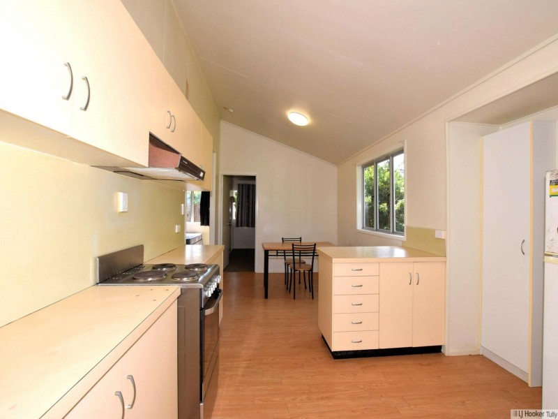 37 Bryant Street, Tully QLD 4854