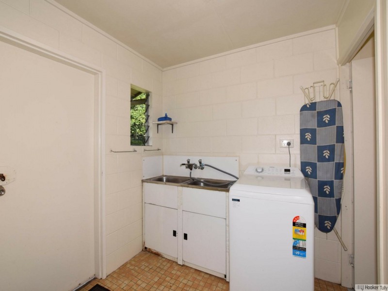 37 Bryant Street, Tully QLD 4854