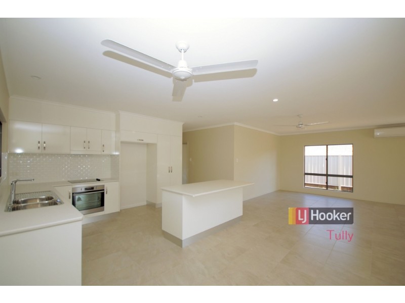 2 Graham Street, Tully QLD 4854