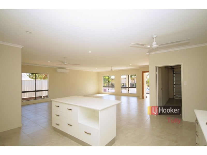 2 Graham Street, Tully QLD 4854