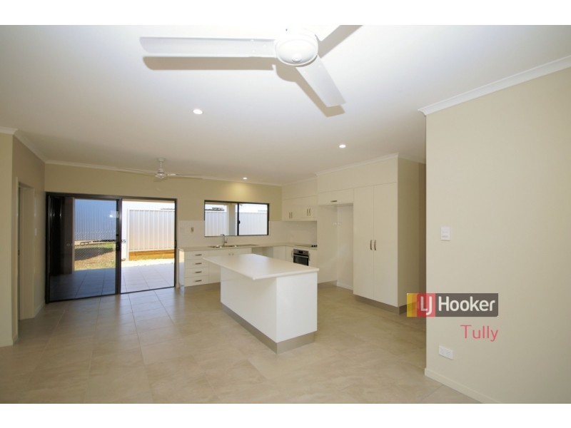 2 Graham Street, Tully QLD 4854