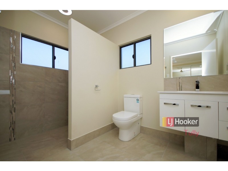 2 Graham Street, Tully QLD 4854