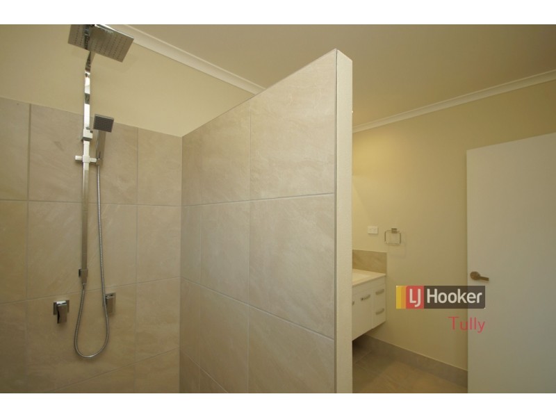 2 Graham Street, Tully QLD 4854