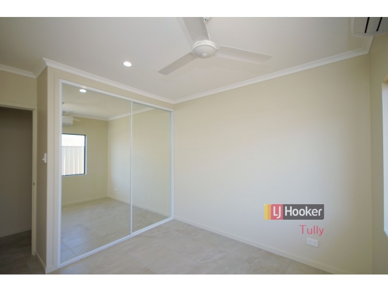 2 Graham Street, Tully QLD 4854