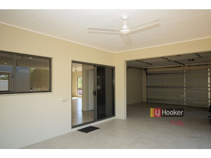 2 Graham Street, Tully QLD 4854