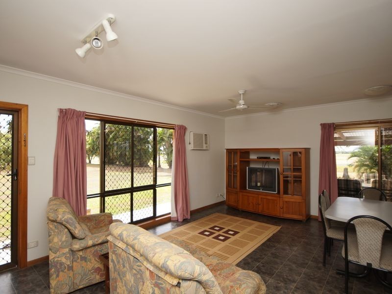 5 McKinnon Road, Murray Upper QLD 4854