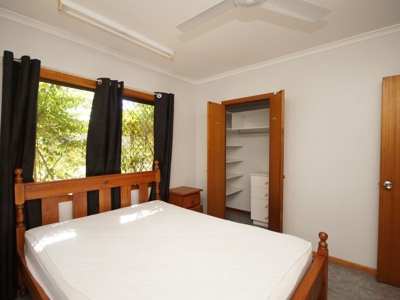 5 McKinnon Road, Murray Upper QLD 4854