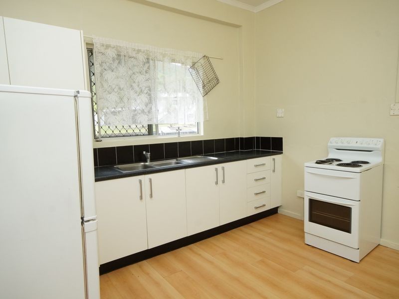 1/2 Thurles, Tully QLD 4854