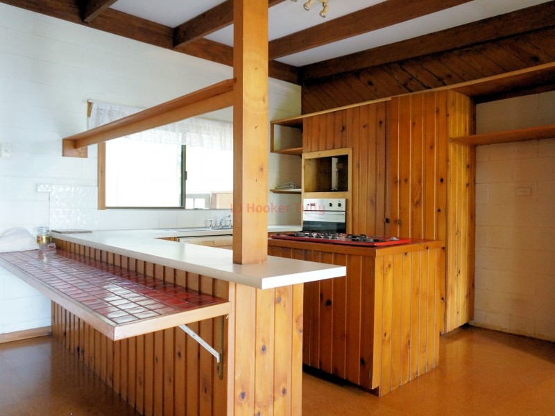 1 Hielscher Street, Tully QLD 4854