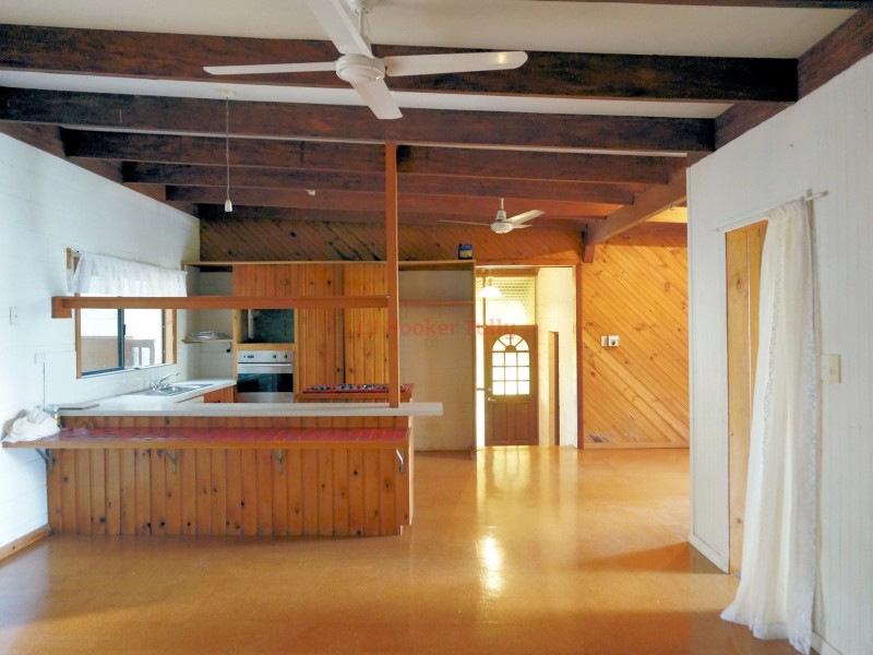 1 Hielscher Street, Tully QLD 4854