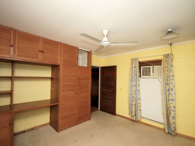 1 Hielscher Street, Tully QLD 4854