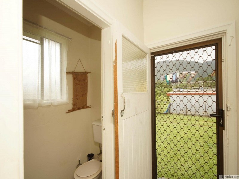 5 Vaughan Street, Tully QLD 4854