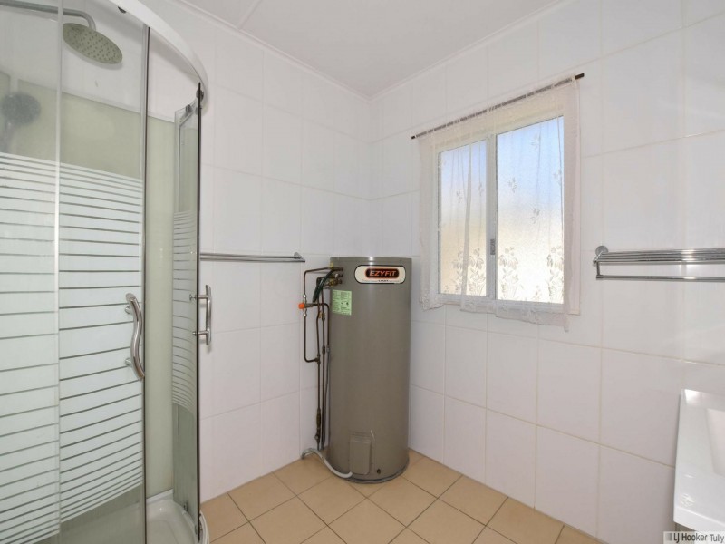 5 Vaughan Street, Tully QLD 4854