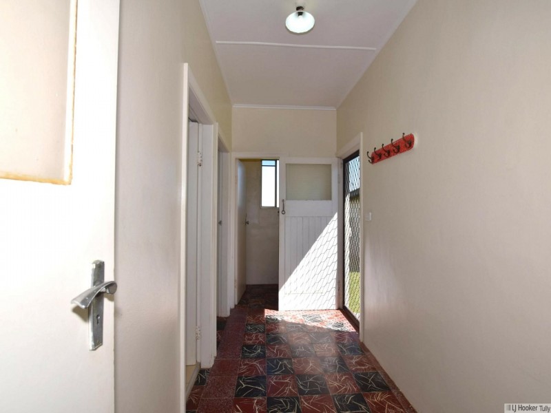 5 Vaughan Street, Tully QLD 4854