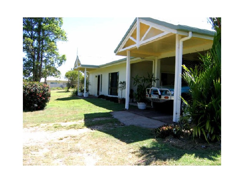 81 Butler Street, Tully QLD 4854