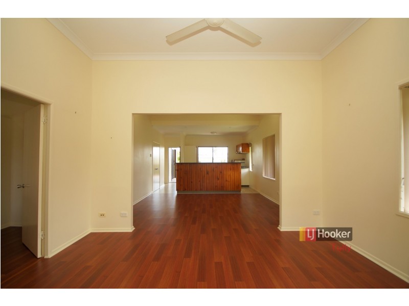 8 Sydney Smith Street, Kurrimine Beach QLD 4871