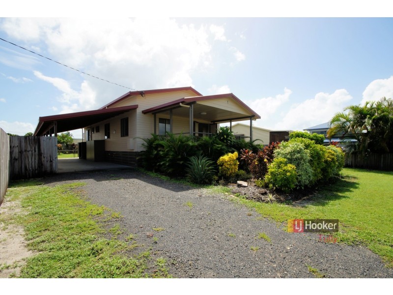8 Sydney Smith Street, Kurrimine Beach QLD 4871
