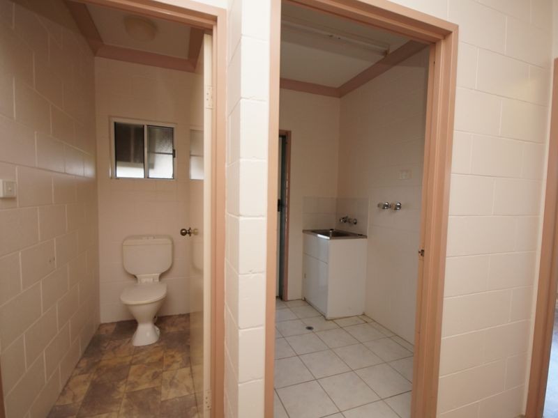 2 Pease Street, Tully QLD 4854