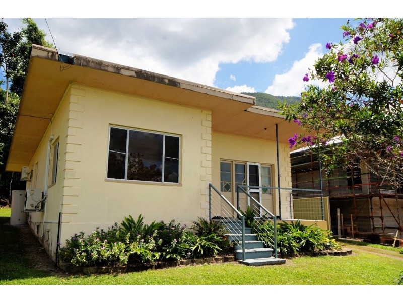 12 GEDDES, Tully QLD 4854