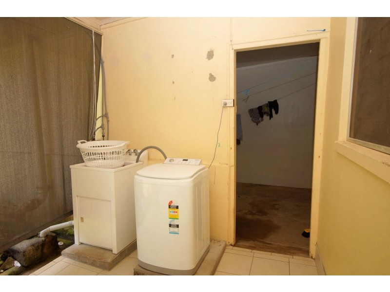 12 GEDDES, Tully QLD 4854