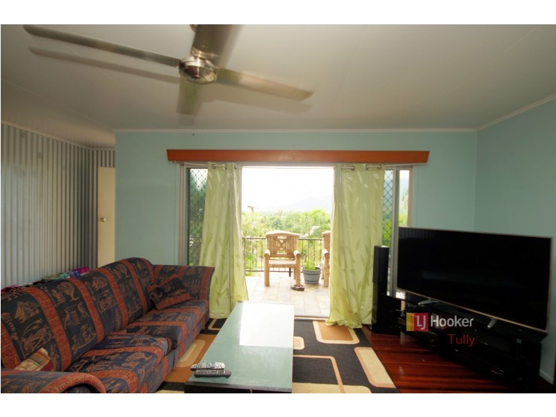 13 Hielscher Street, Tully QLD 4854