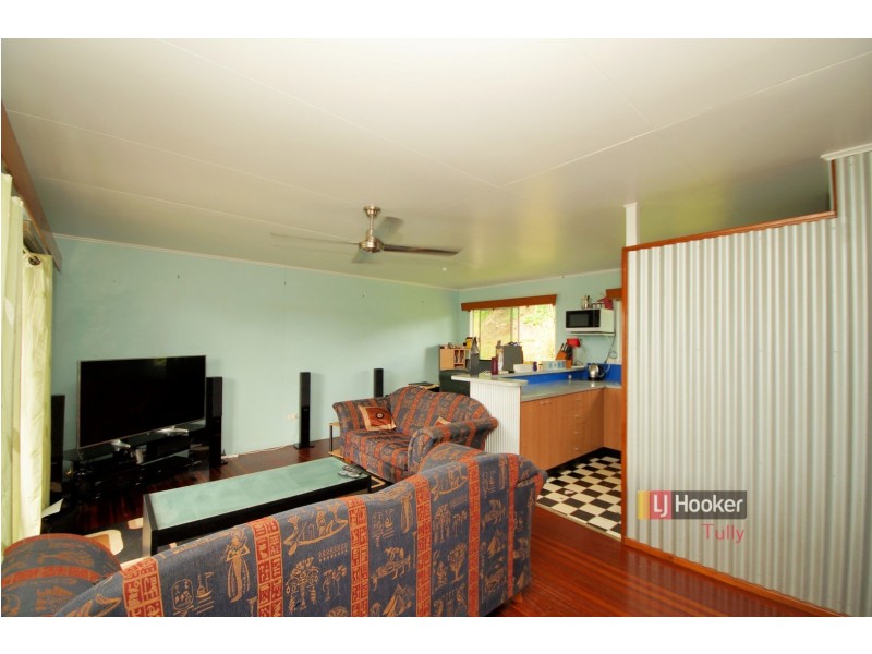 13 Hielscher Street, Tully QLD 4854