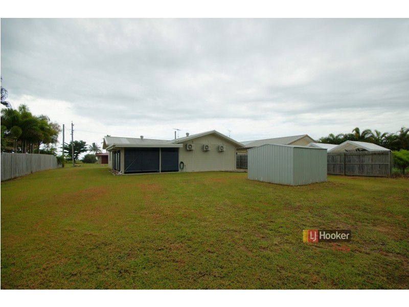 57 Taylor Street, Tully Heads QLD 4854