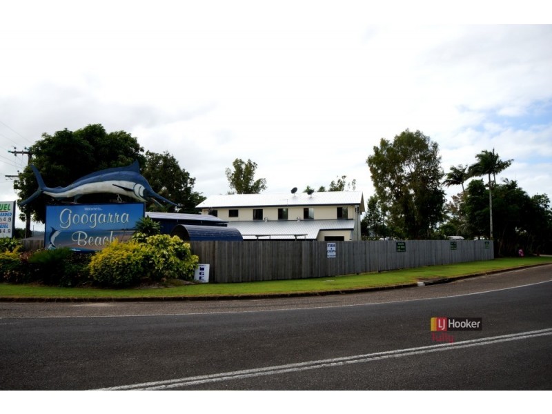 57 Taylor Street, Tully Heads QLD 4854