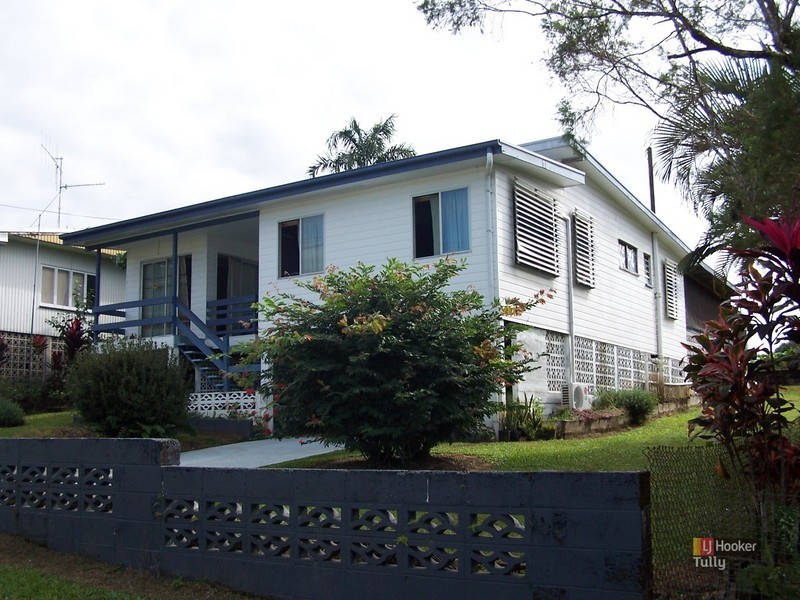 8 Bineham Street, Tully QLD 4854