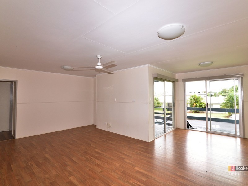8 Bineham Street, Tully QLD 4854