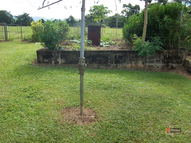 8 Bineham Street, Tully QLD 4854