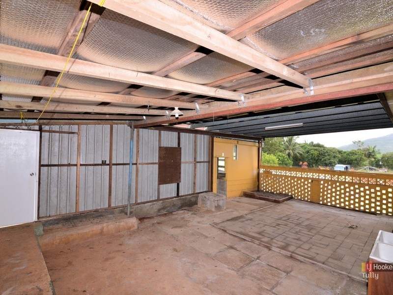 8 Bineham Street, Tully QLD 4854