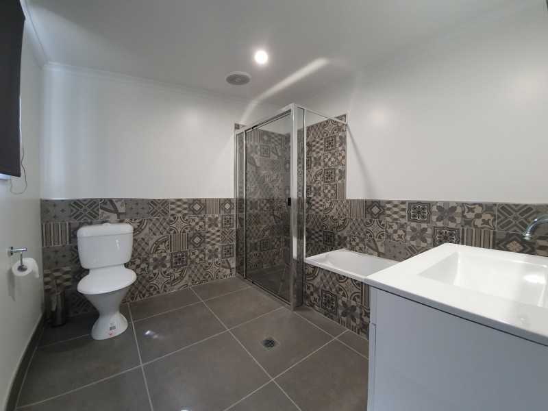 2 Parmeter Street, Tully QLD 4854