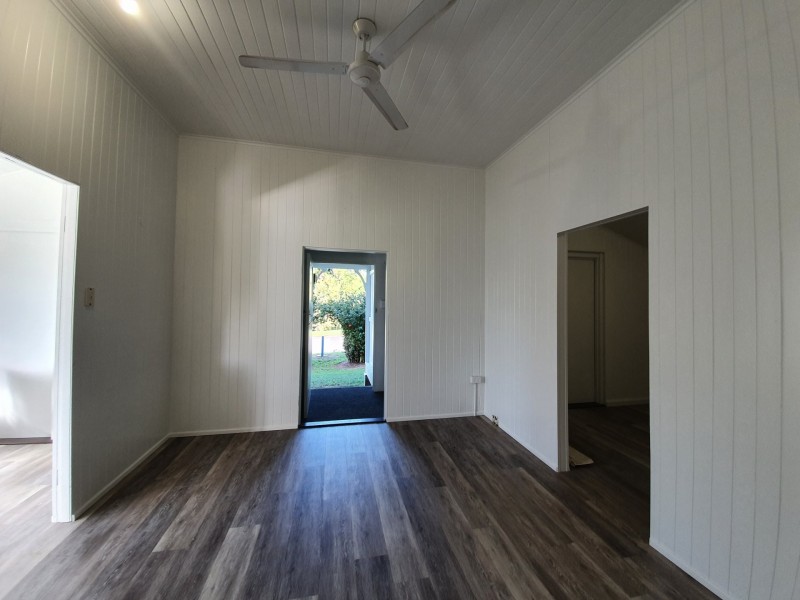 2 Parmeter Street, Tully QLD 4854